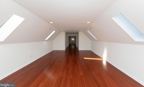 479 Pheasant Dr, Huntingdon Valley PA  19006-3047 exterior