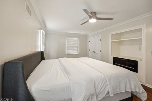 7 Deerwood Trl, Warren NJ  07059-5559 exterior