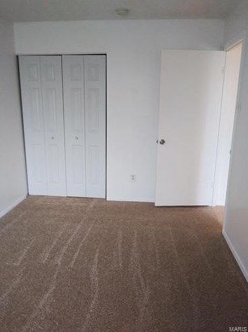 8739 Santa Bella Dr D, Hazelwood MO 63042-2917 exterior