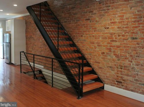 613 Gresham Pl, Washington DC  20001-2946 exterior