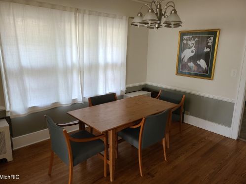 455 Lovell St, Kalamazoo MI 49007-4635 exterior