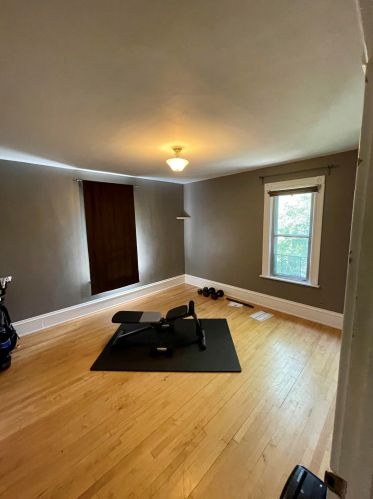 2627 Murray Ave, Milwaukee WI 53211-3624 exterior