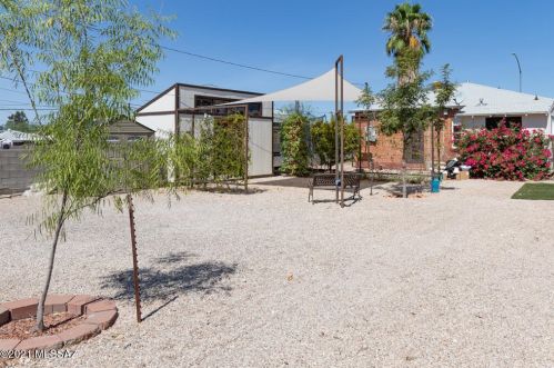 1710 Grant Rd, Tucson AZ 85712-2237 exterior