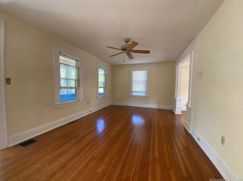 239 Seaside Ave, Milford CT 06460-6311 exterior