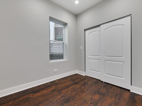 2047 Keeler Ave, Chicago IL 60803-1614 exterior