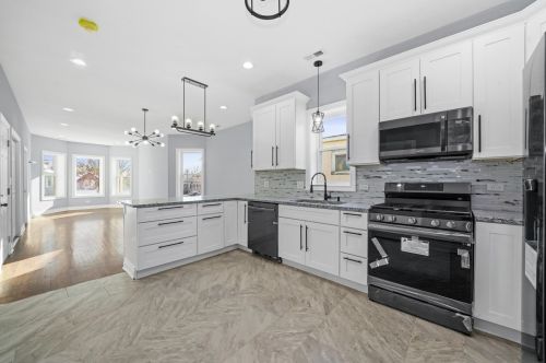 748 Long Ave, Chicago IL  60644-1142 exterior