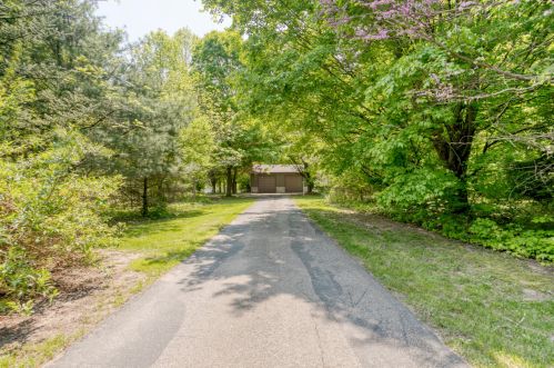 1920 76th St, Byron Township MI  49315-8520 exterior