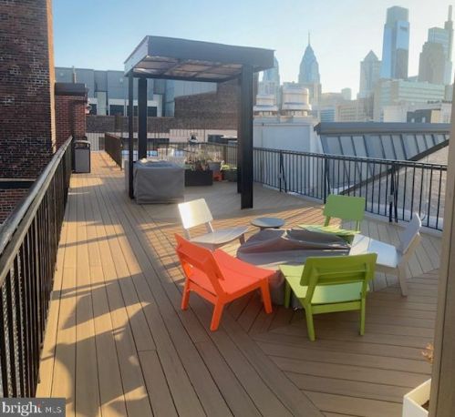 1238 Callowhill St, Philadelphia PA  19123-3604 exterior