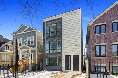 4222 Bernard St, Chicago IL  60618-1104 exterior