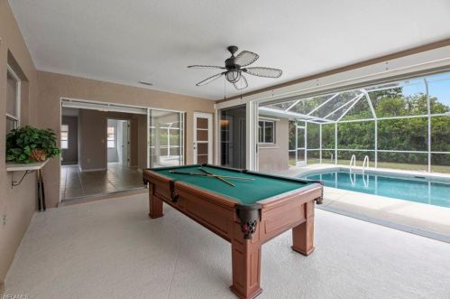 10268 Boca Cir, Naples FL 34109-7322 exterior