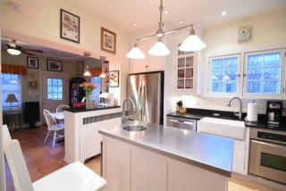 3614 Springfield Ave, Chicago IL  60618-4029 exterior