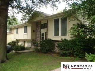 1309 Scott Rd, Omaha, NE 68046-3827