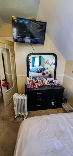 152 Oakland St, Springfield MA 01108-1738 exterior