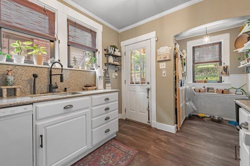 843 Florence Ave, Pittsburgh PA 15202-2720 exterior