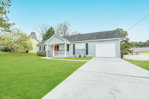 2960 Garnet Way, Atlanta GA  30349-8438 exterior