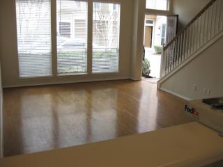 1523 Sutton St, Houston TX  77006-1545 exterior