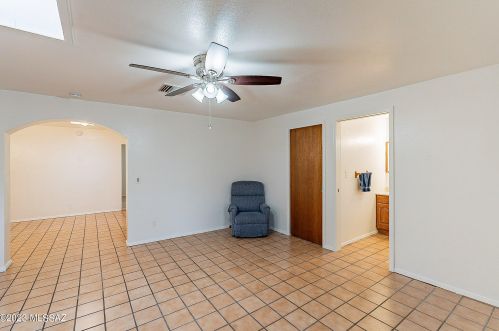 817 District St, Tucson AZ 85714-1105 exterior