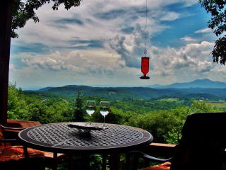 279 Oak Ridge Dr, Boone NC  28607-7013 exterior