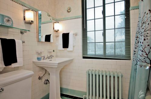 1212 Sheridan Rd, Waukegan IL 60085-4089 exterior