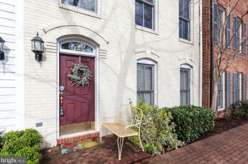 522 Royal St, Alexandria VA  22314-2024 exterior