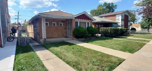 9808 Emerald Ave, Chicago, IL 60628-1044