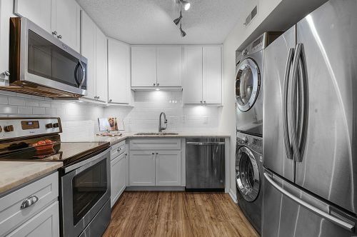 1601 Oriole Ln, Saint Louis MO 63144-1110 exterior