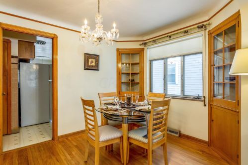 2186 Chesterland Ave, Cleveland OH 44107-6145 exterior