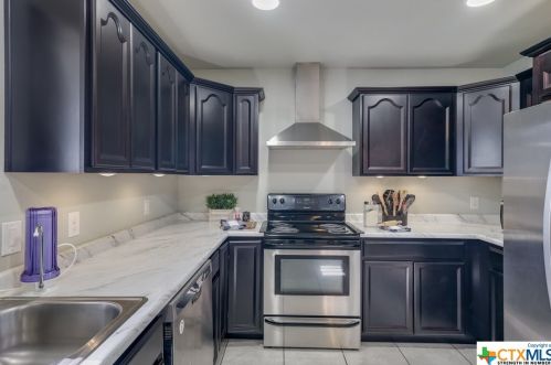 572 Hillside Dr, Spring Branch TX 78070-3808 exterior