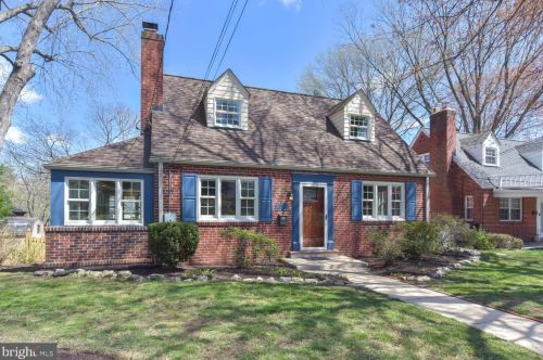 9305 Mintwood St, Silver Spring, MD 20901-3522