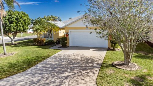 5924 Alexandria Cir, Fort Pierce, FL 34982-3912