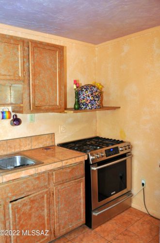 4114 Monte Vis Dr, Tucson AZ 85712-5516 exterior