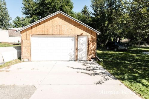 1711 Fulton St, Grand Rapids MI 49506-1814 exterior