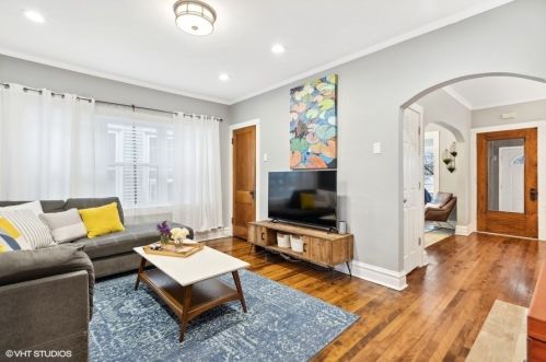 4705 Berteau Ave, Chicago IL  60641-1806 exterior