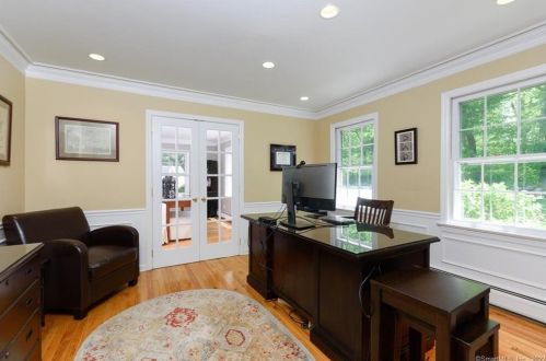 15 Deforest Rd, Wilton CT 06897-1908 exterior