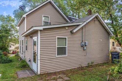 220 Belvidere St, Saint Paul MN 55107-3140 exterior