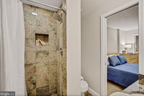 1422 Monroe St, Washington DC 20017-2916 exterior