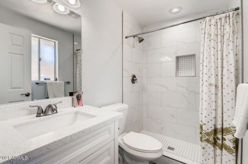 1338 Cholla St, Phoenix AZ  85020-1161 exterior