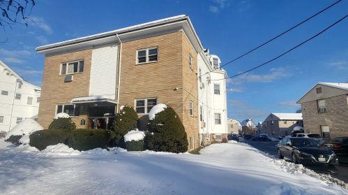 94 Hamilton St, Poughkeepsie NY  12601-4403 exterior