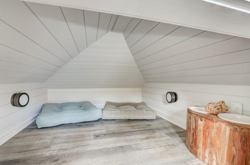 811 Charles Allen Dr, Atlanta GA  30308-1706 exterior