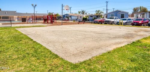 1301 Ventura Blvd, Oxnard CA  93036-1812 exterior