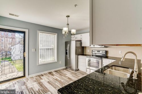 207 54th St, Washington DC  20019-6625 exterior