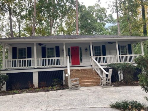 2933 Margaret Mitchell Ct, Atlanta GA 30327-1614 exterior