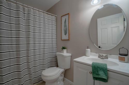 3239 76 Pl, Gary IN 46410-4415 exterior