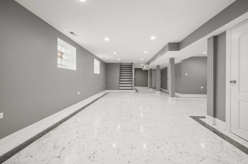 8009 Bishop St, Chicago IL 60620-3852 exterior