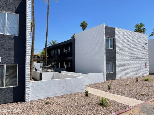 2921 38 St, Phoenix AZ 85008-2221 exterior