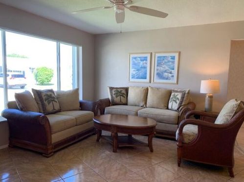 1006 3rd Ave, Boynton Beach, FL 33426-4713