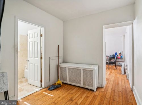 2114 22nd St, Philadelphia PA 19121-1401 exterior