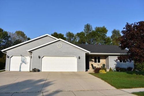 3337 Kimberly Cir, Manitowoc, WI 54220-1297