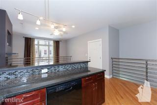 2837 Lyndale St, Chicago IL  60647-2907 exterior