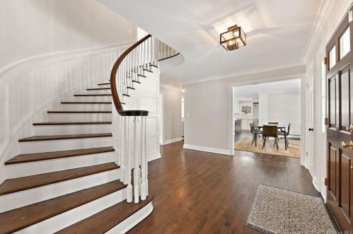 9 Maple Way, Armonk NY 10504-2601 exterior